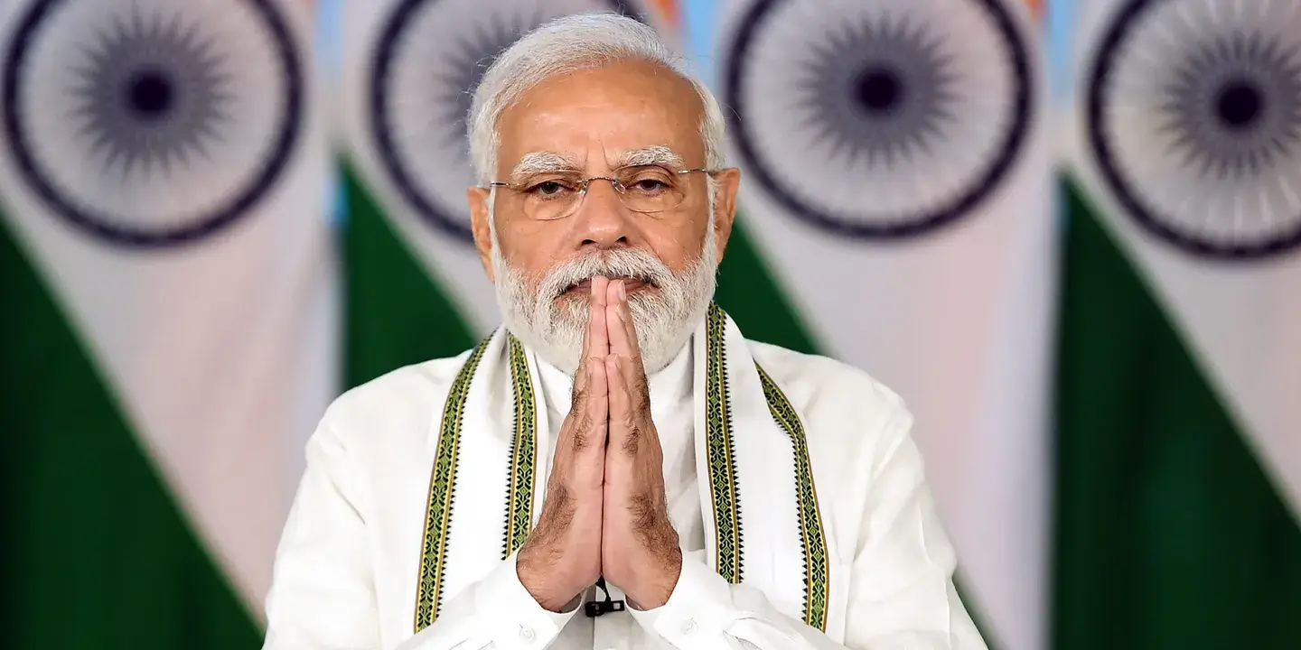 PM Modi pays tributes to Mahatma Gandhi