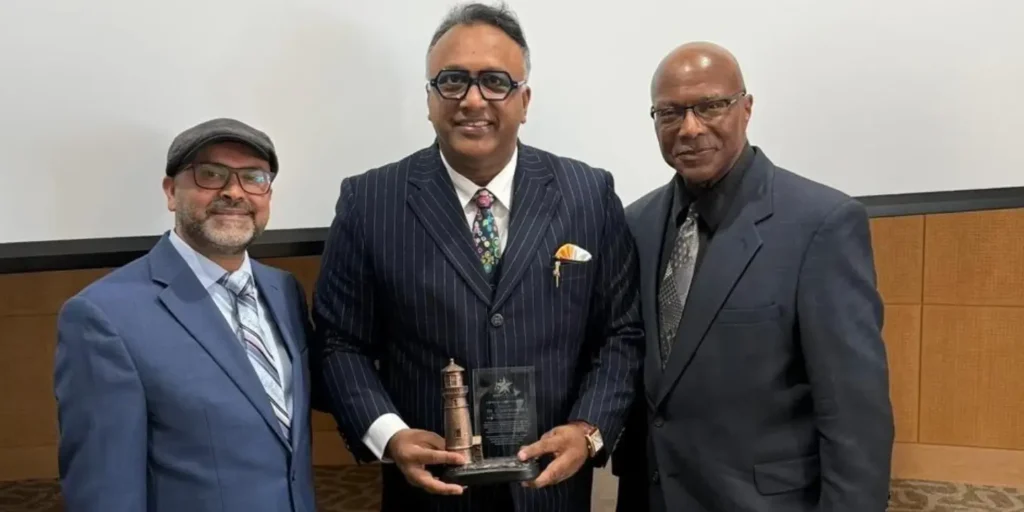 JGU Vice Chancellor Receives Prestigious STAR Scholars Lighthouse Leadership Award in the USA