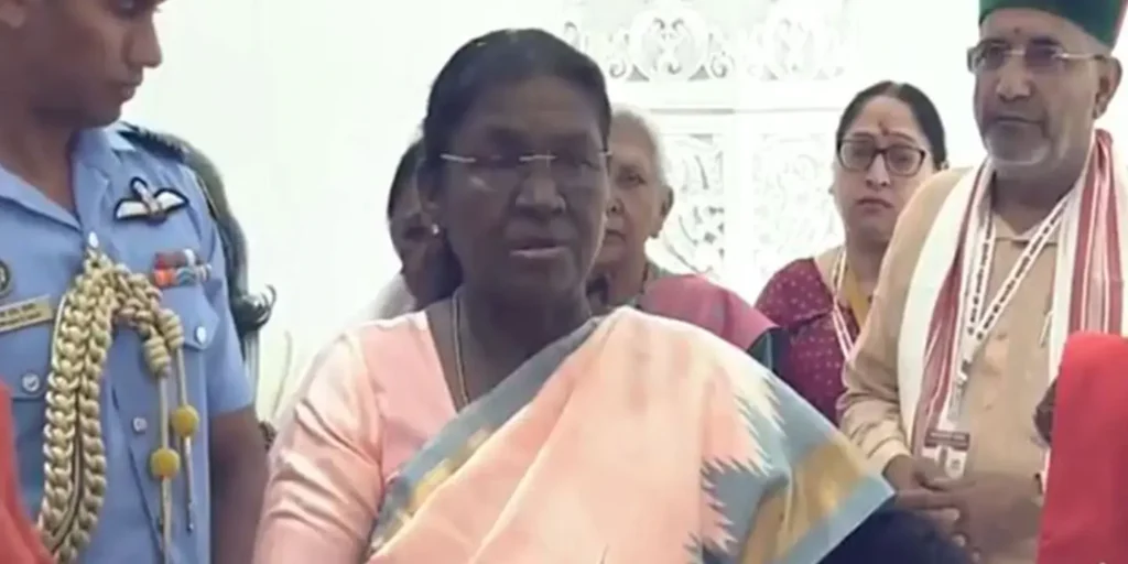 President Murmu performs ‘Ram Yantra’ Sthapana at Ram Janmabhoomi Temple