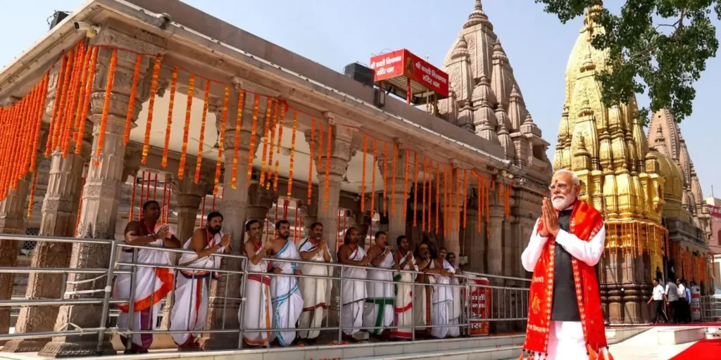 “Fortunate to have darshan at Baba Vishwanath Temple in Kashi”: PM Modi