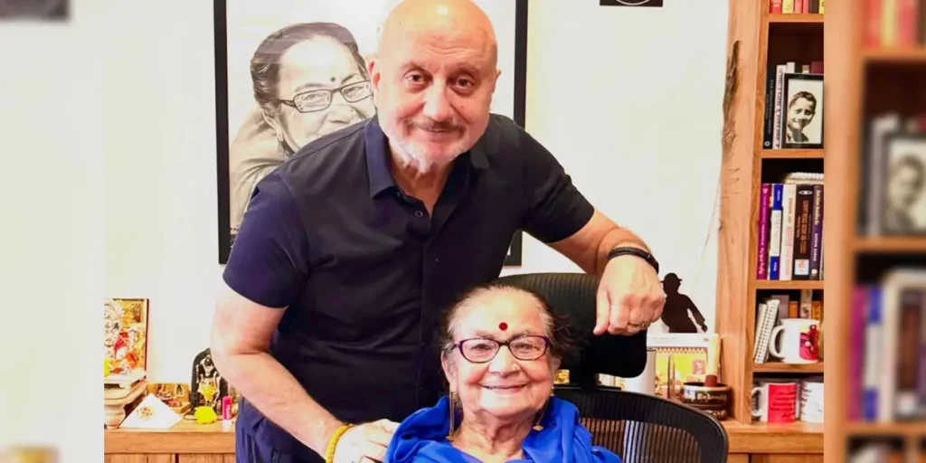 “Ek chhoti si muskaan…”: Anupam Kher recounts sweet office moment with mother Dulari