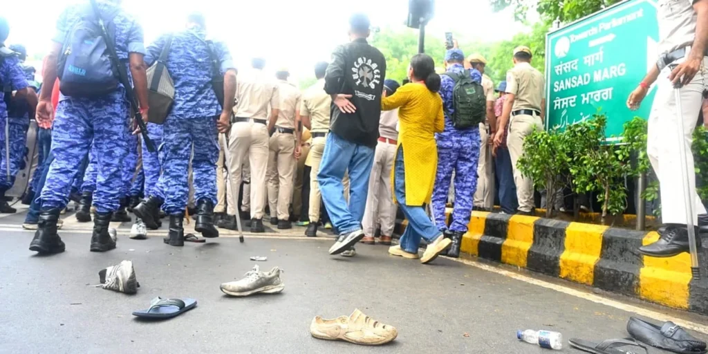 AAP announces helpline to provide legal, medical aid to CJP protesters