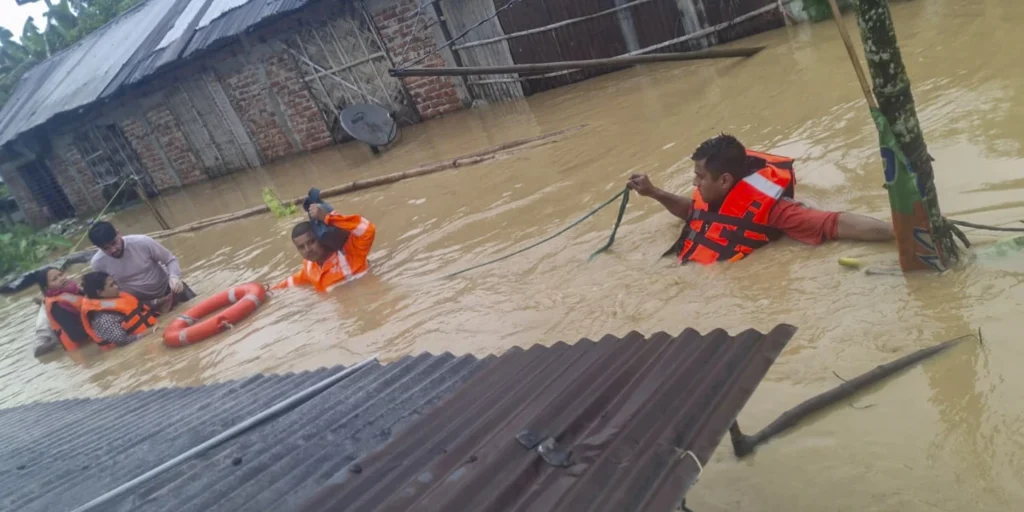 Flood situation in Assam remains grim, 3.6 lakh affected