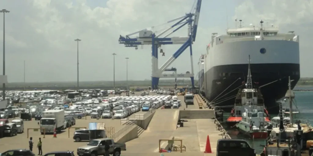 Sri Lanka: Hambantota port says focused on fast cargo clearance amid reports of vehicle backlog