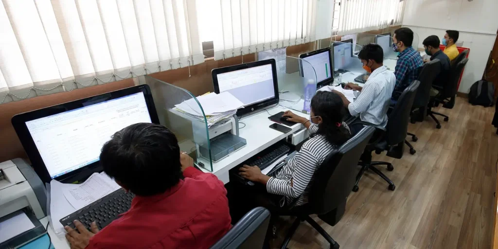 India’s white-collar hiring outlook strengthens as 79% of HR leaders expect new jobs in H2 2026: Survey