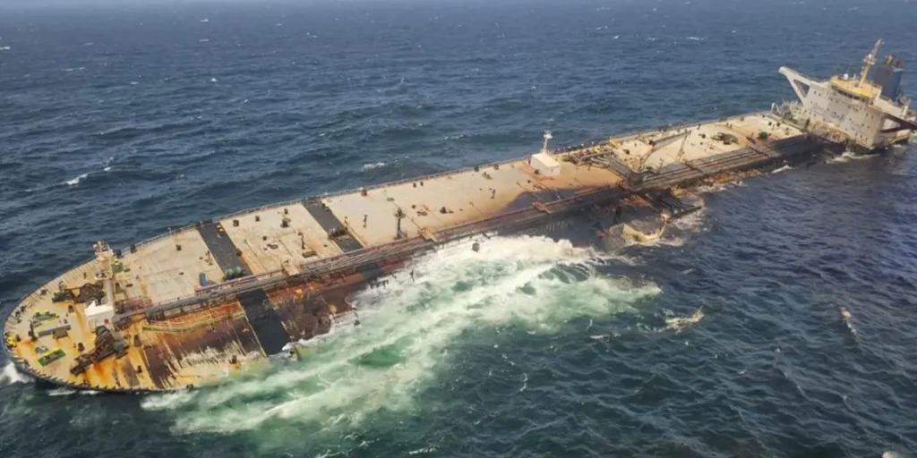 Iran blames “foreign military aggression” for oil pollution along Qeshm Island shores