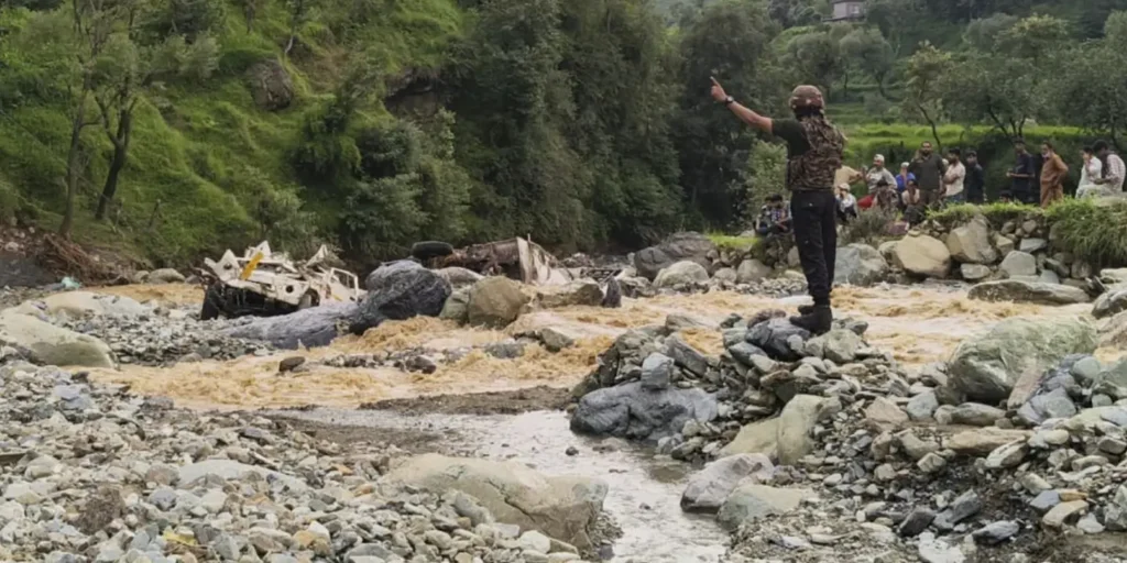 Omar to review post-floods relief, rescue operations in Poonch