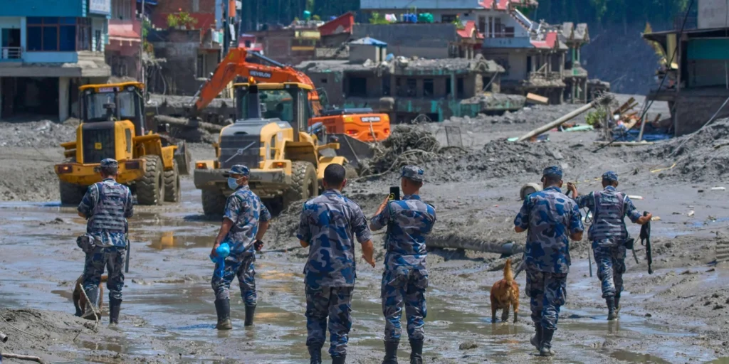 Death toll from flash floods rises to 7 in Tibet; 554 still missing
