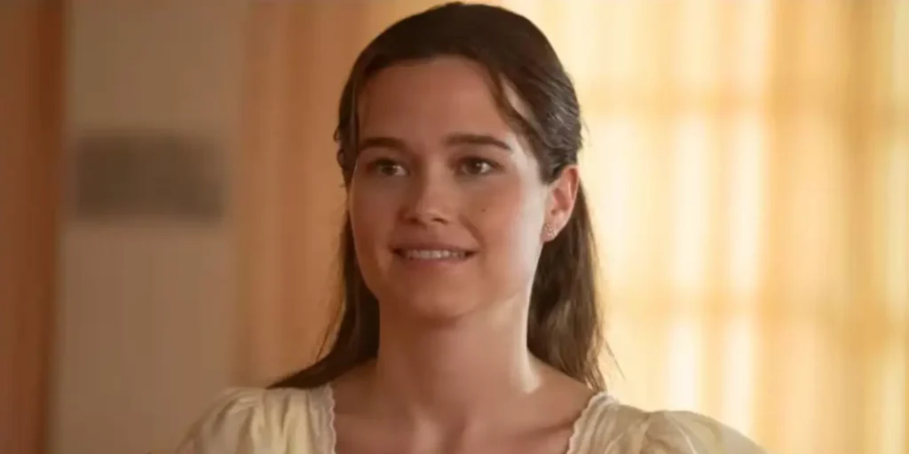 Actor Sarah Catherine Hook joins ‘Crush’