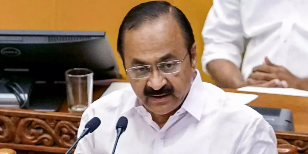 Keralam govt in talks with several states, discoms for power purchase: CM Satheesan