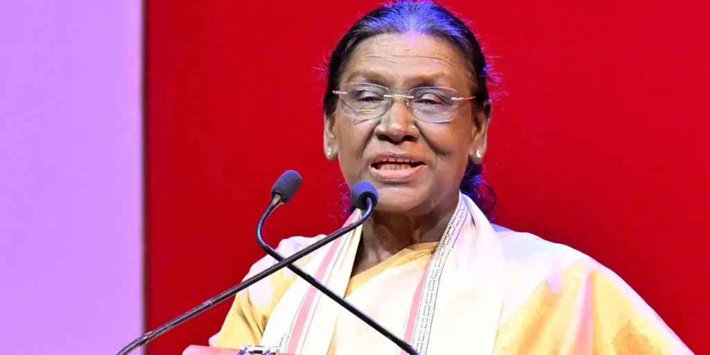 Teachers should not generate fear in students, have duty to guide them: President Murmu