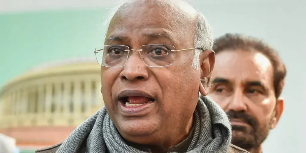 Kharge hails Indian pilot Smit Machchhar for foiling flydubai crash attempt